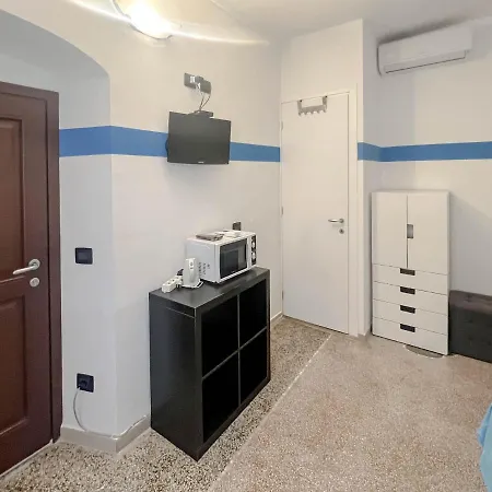 Apartment La Stanza Azuleja Varazze